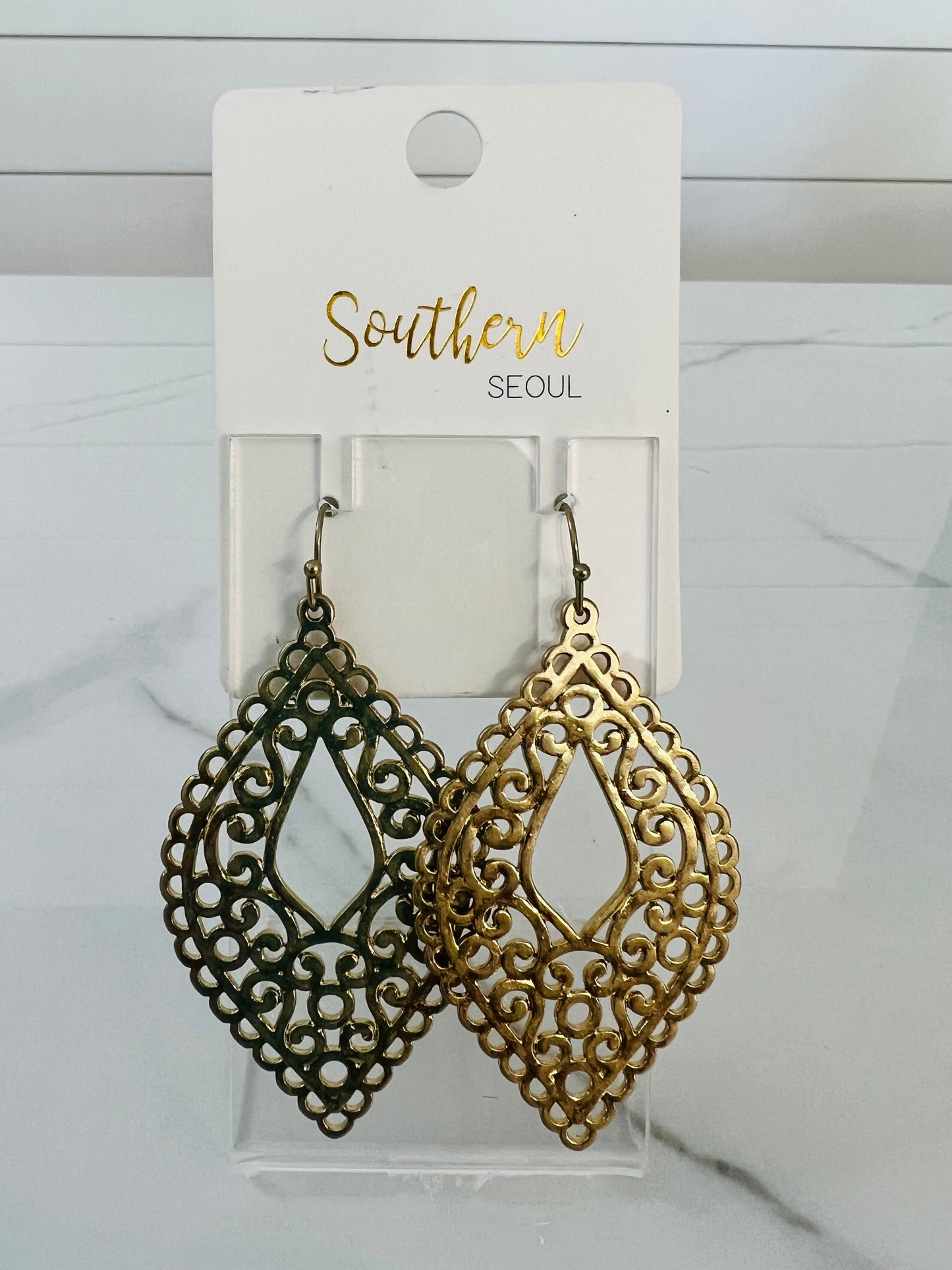 Earrings: Scroll